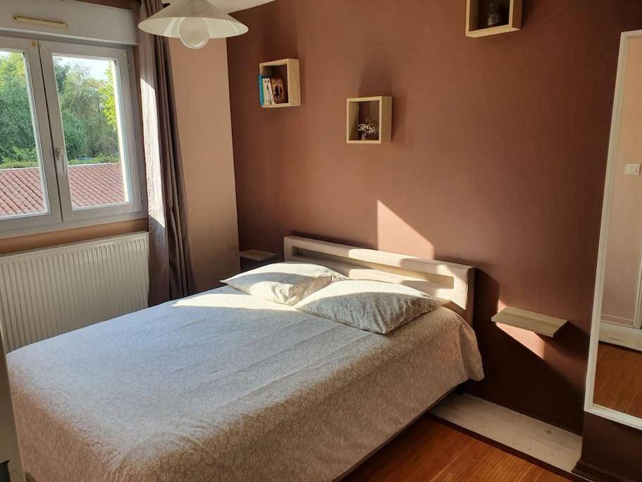 Ecully, Appartement Au Calme De 50M². Kültér fotó
